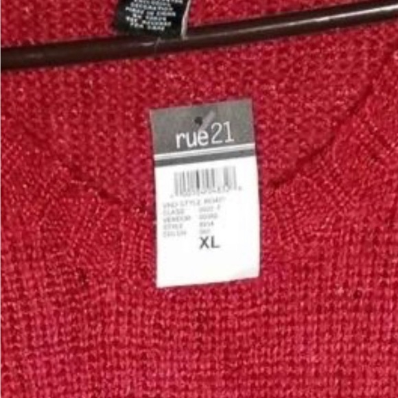Gorgeous Red Sequins Sweater New With Tags. Perfect For Your Holiday Party. - Picture 2 of 3